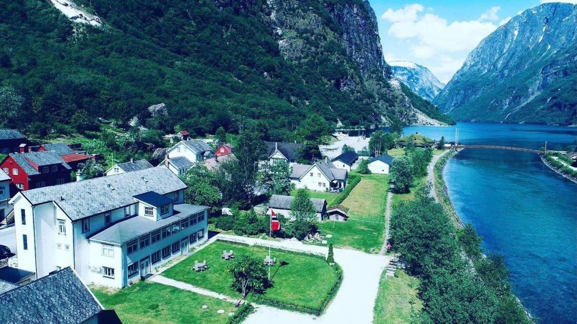 Gudvangen Budget Hotel Exterior photo
